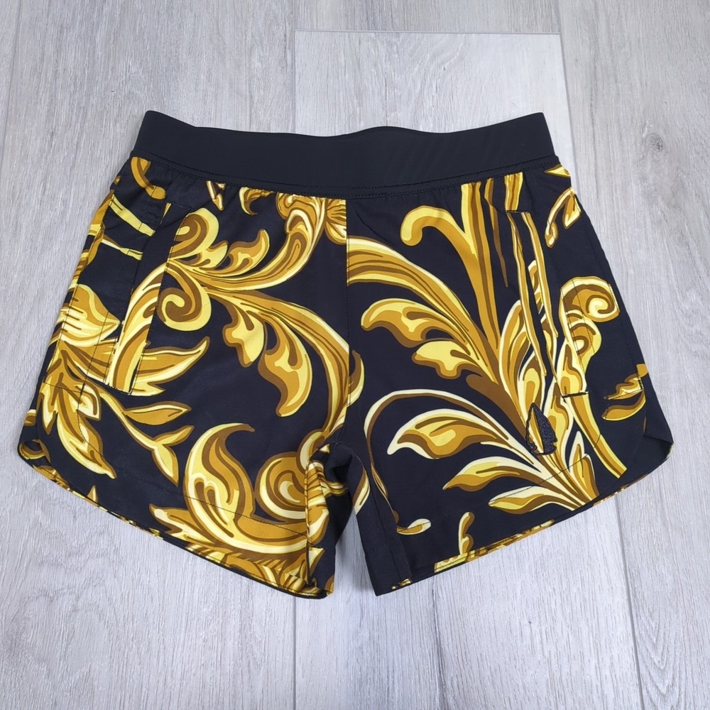 Tachuntfish Shorts Womens Extra Small Black Gold Baroque Print 4" Inseam Workout